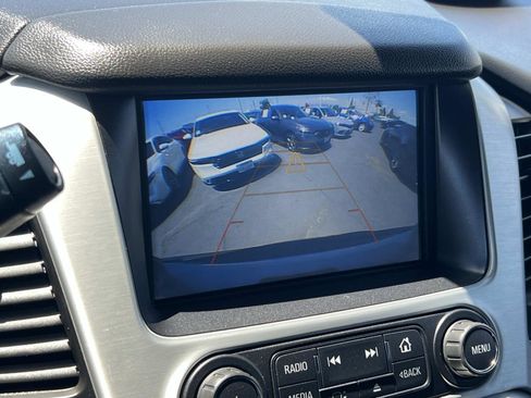 Used 2018 GMC Yukon SLT w/ Open Road Package AWD/4WD image 15