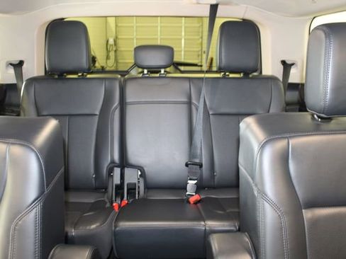 Used 2024 Ford Expedition XLT RWD image 20