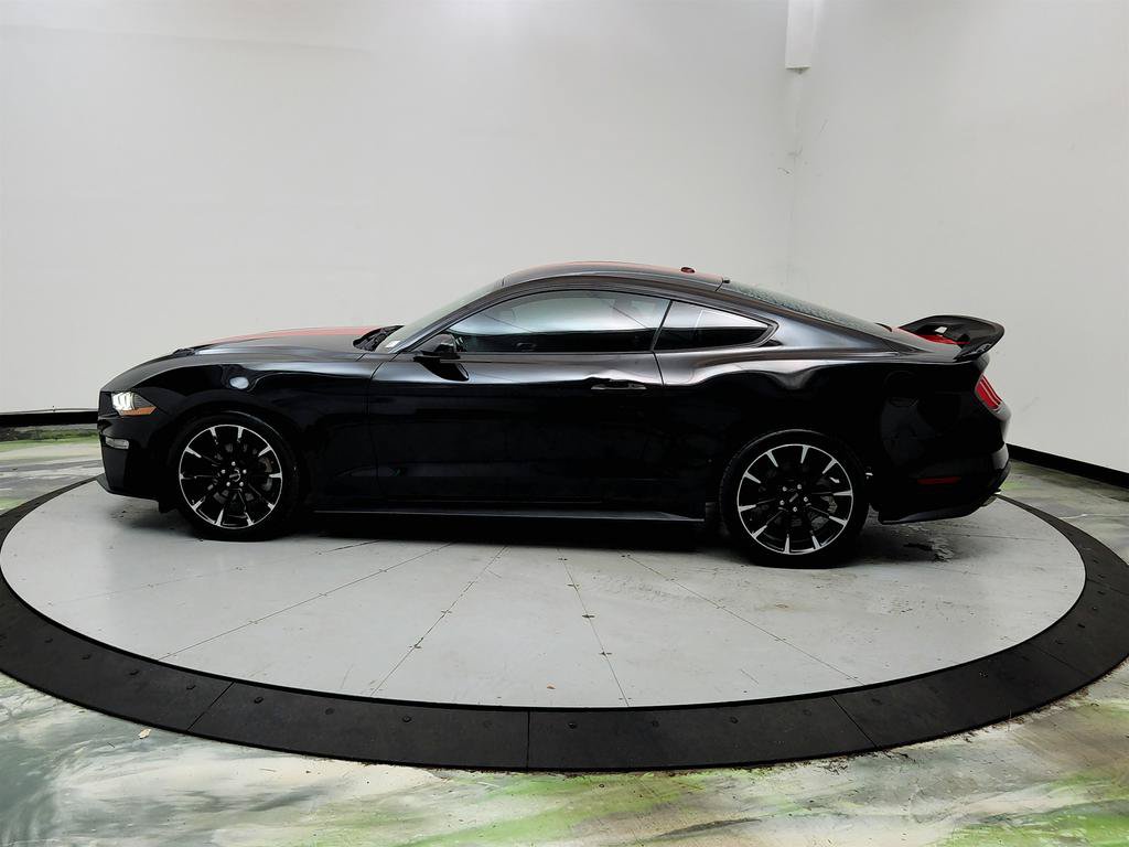 Used 2020 Ford Mustang Coupe RWD image 8