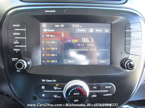 Used 2018 Kia Soul + FWD image 24