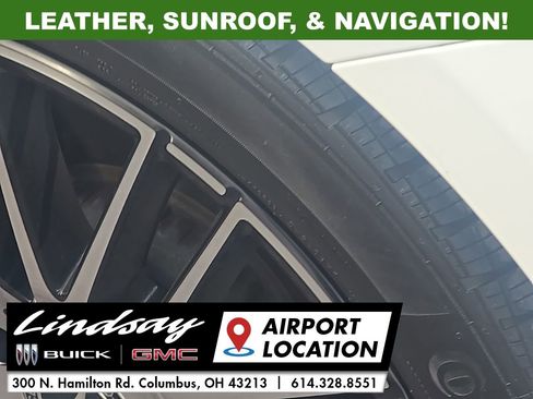 Used 2025 Mercedes-Benz C 300 4MATIC Sedan image 9