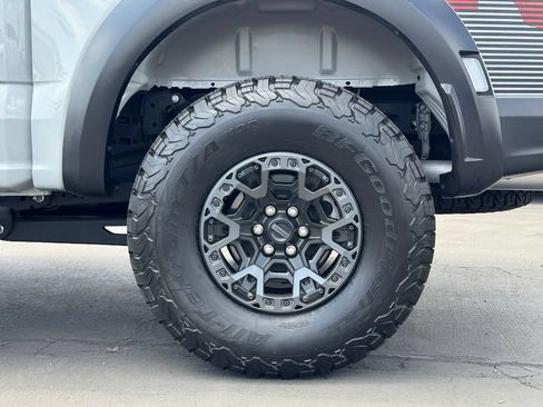 Used 2024 Ford F150 Raptor w/ Equipment Group 803A Raptor R AWD/4WD image 18