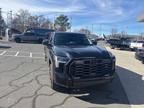 Used 2024 Toyota Tundra Limited image 10