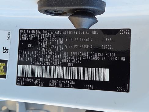 Certified 2022 Toyota Corolla Cross LE image 28