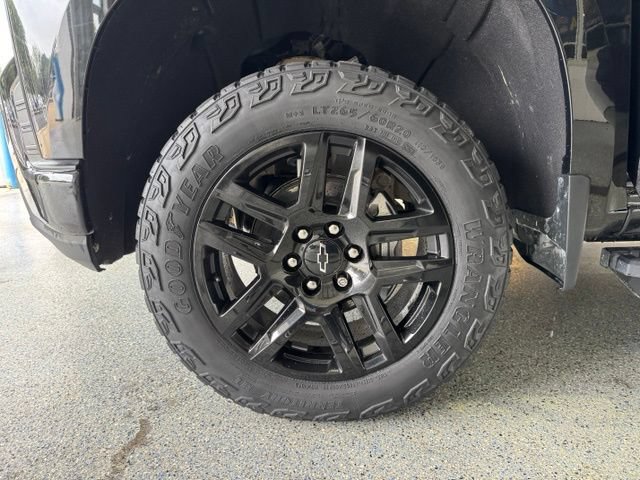 Used 2021 Chevrolet Silverado 1500 Custom Trail Boss AWD/4WD image 25