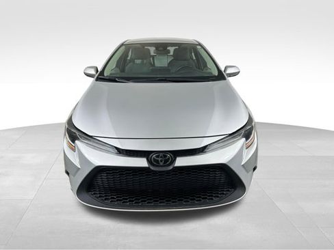 Used 2020 Toyota Corolla L image 9