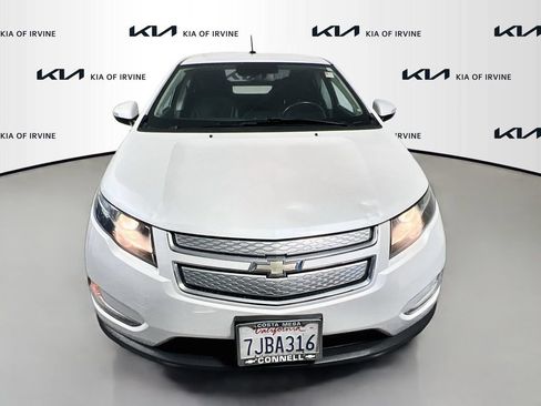 Used 2015 Chevrolet Volt Premium w/ Premium Trim Package FWD image 2