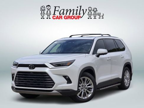 Used 2026 Toyota Grand Highlander Platinum image 1