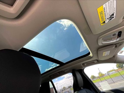 Used 2025 Volvo XC90 B5 Plus w/ Protection Package Premier image 25