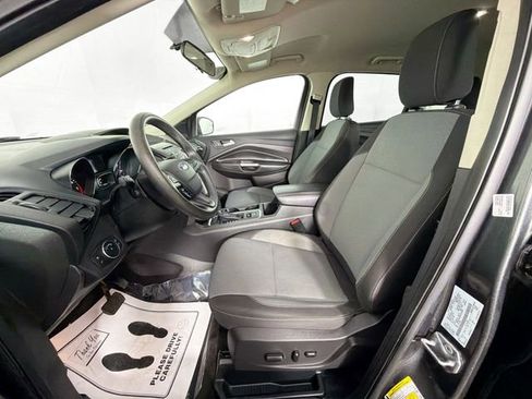 Used 2018 Ford Escape SE FWD image 19