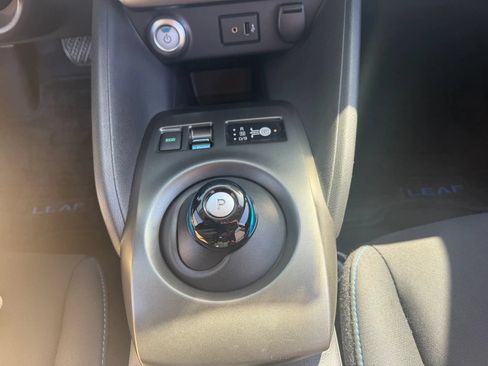 Used 2018 Nissan Leaf S w/ S Charge Package FWD image 18