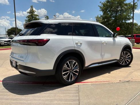Used 2026 INFINITI QX60 Luxe FWD image 6