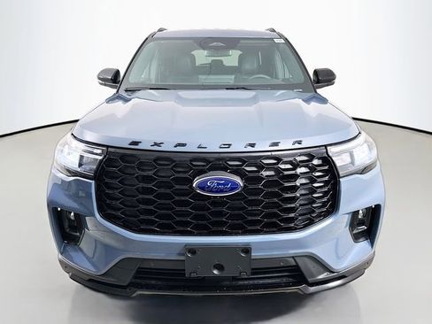 New 2026 Ford Explorer ST-Line w/ ST-Line Street Pack image 2