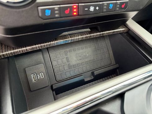 Used 2021 Ford F250 Lariat image 27