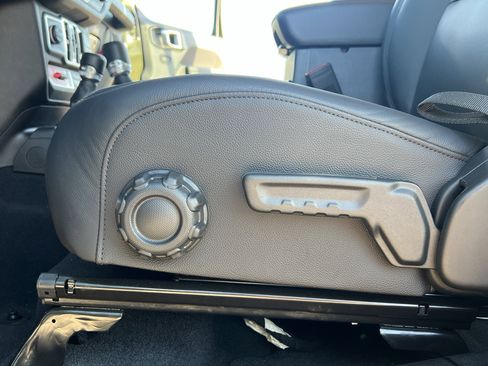 New 2025 Jeep Wrangler Unlimited Sport S 4xe AWD/4WD image 15