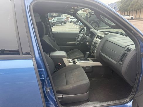 Used 2009 Ford Escape XLT image 17