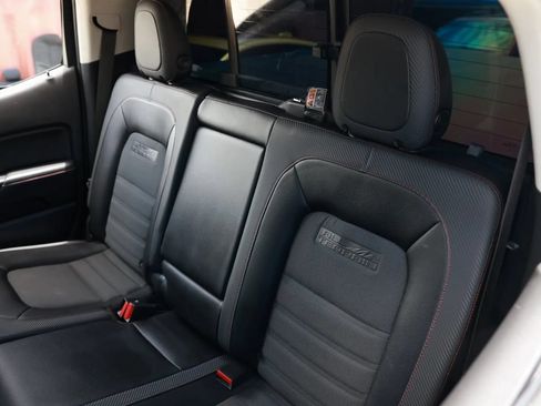 Used 2017 GMC Canyon SLE w/ All Terrain X Package AWD/4WD image 14