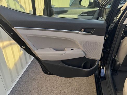 Used 2020 Hyundai Elantra Value Edition image 13