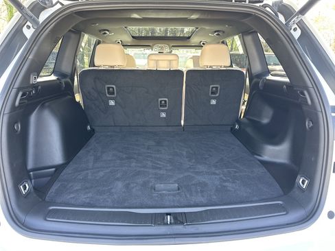 Used 2025 Jeep Grand Cherokee Limited image 21