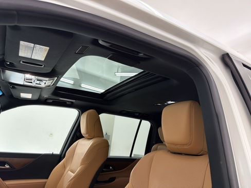 Used 2024 Lexus LX 600 4WD w/ Appearance Package image 26