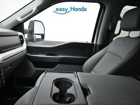 Used 2025 Ford F250 XLT AWD/4WD image 13