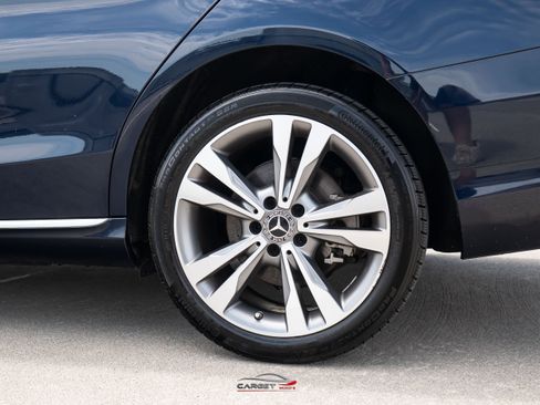 Used 2020 Mercedes-Benz C 300 4MATIC Sedan w/ Premium Package image 12