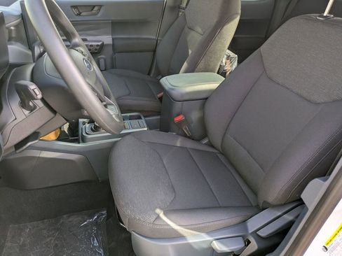 New 2025 Ford Maverick XL w/ Equipment Group 101A image 15