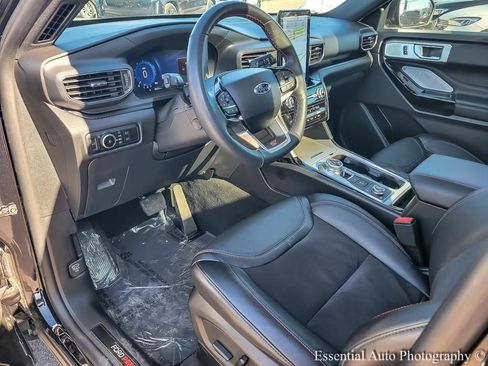 Used 2024 Ford Explorer ST w/ Equipment Group 401A image 9