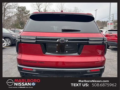 Used 2024 Chevrolet Traverse RS image 6