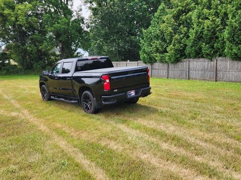 Used 2022 Chevrolet Silverado 1500 RST w/ Redline Edition AWD/4WD image 6