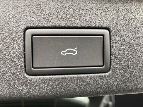 New 2025 Volkswagen ID.4 Pro S AWD/4WD image 16