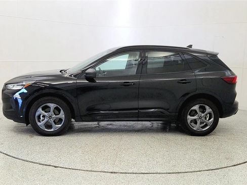 Used 2023 Ford Escape ST-Line w/ Tech Pack #1 AWD/4WD image 4