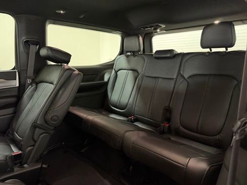 New 2026 Jeep Grand Wagoneer Limited AWD/4WD image 23