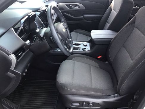 Used 2023 Chevrolet Traverse LT AWD/4WD image 7