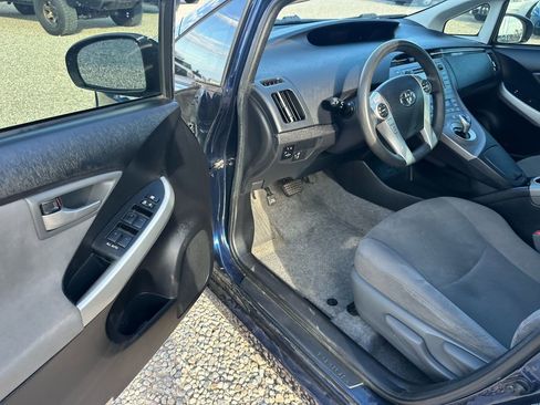 Used 2015 Toyota Prius Three image 35