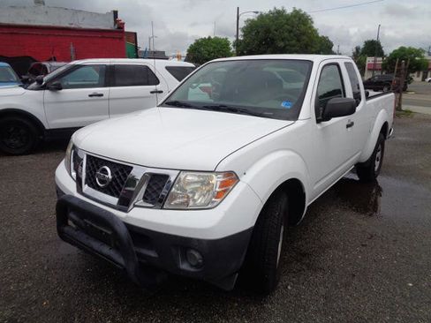 Used 2012 Nissan Frontier S w/ S Preferred Pkg RWD image 25
