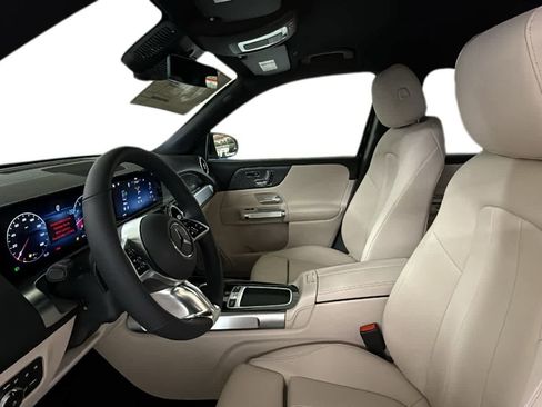 New 2026 Mercedes-Benz GLB 250 4MATIC image 4