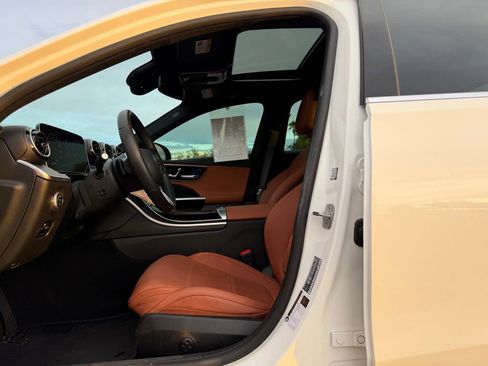 Used 2024 Mercedes-Benz C 300 Sedan image 3