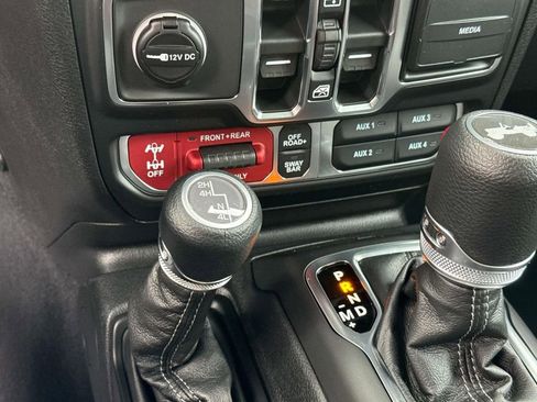 New 2026 Jeep Wrangler Unlimited Rubicon AWD/4WD image 37