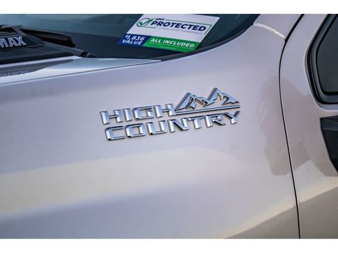 Used 2024 Chevrolet Silverado 2500 High Country w/ High Country Premium Package image 10