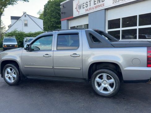 Used 2012 Chevrolet Avalanche LS w/ All-Star Edition AWD/4WD image 7