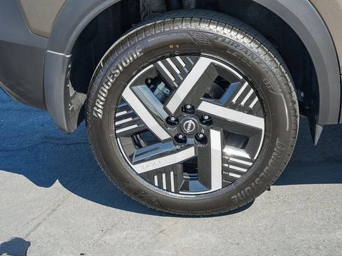 New 2026 Nissan Kicks SV image 9