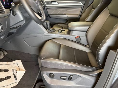 Used 2023 Volkswagen Atlas SE image 20