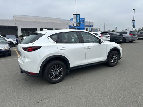 Used 2017 MAZDA CX-5 Sport image 3