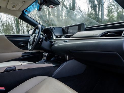 Used 2020 Lexus ES 350 image 32