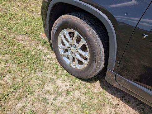 Used 2019 Chevrolet Traverse LS image 6