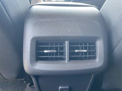 Used 2024 Chevrolet Equinox LT AWD/4WD image 20