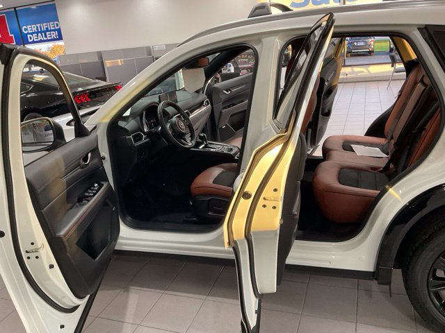 Certified 2025 MAZDA CX-5 Carbon Edition AWD/4WD image 11