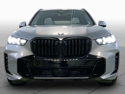 Used 2024 BMW X5 xDrive40i w/ M Sport Package AWD/4WD image 3