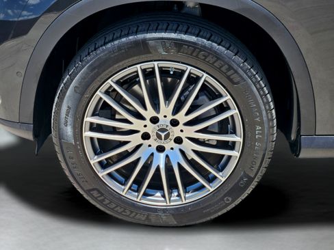 Certified 2026 Mercedes-Benz GLC 300 image 27